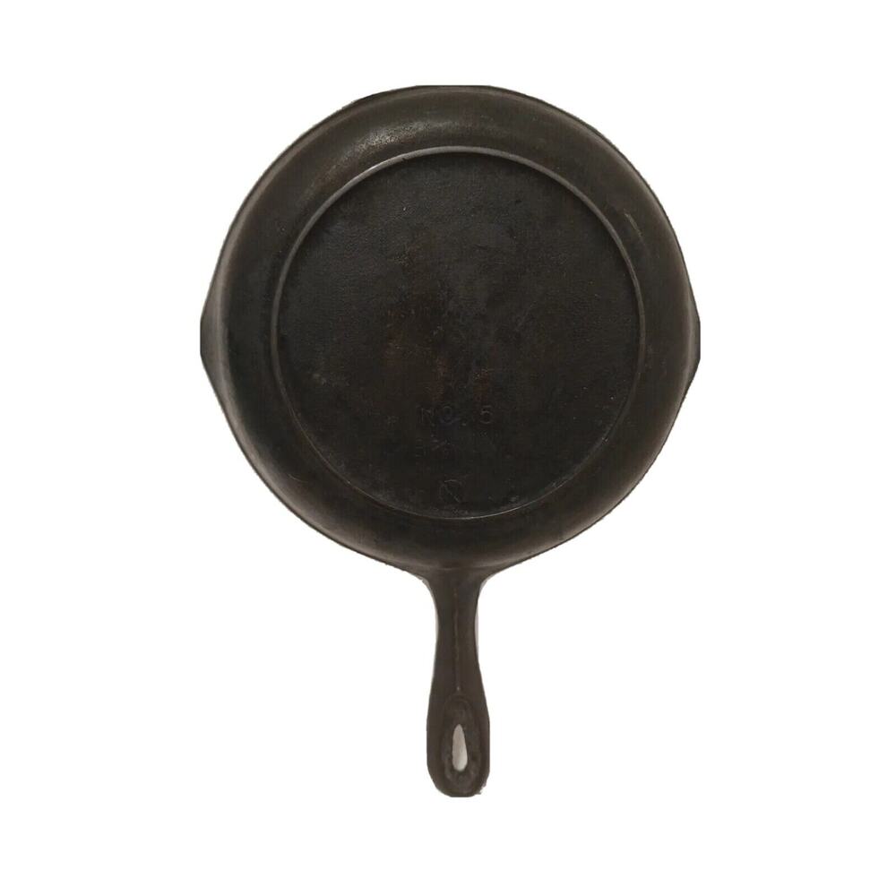 BSR Century No.5 Cast IRON Skillet 8 1/3" Heat Ring Rustic Seasoned Camping Farm